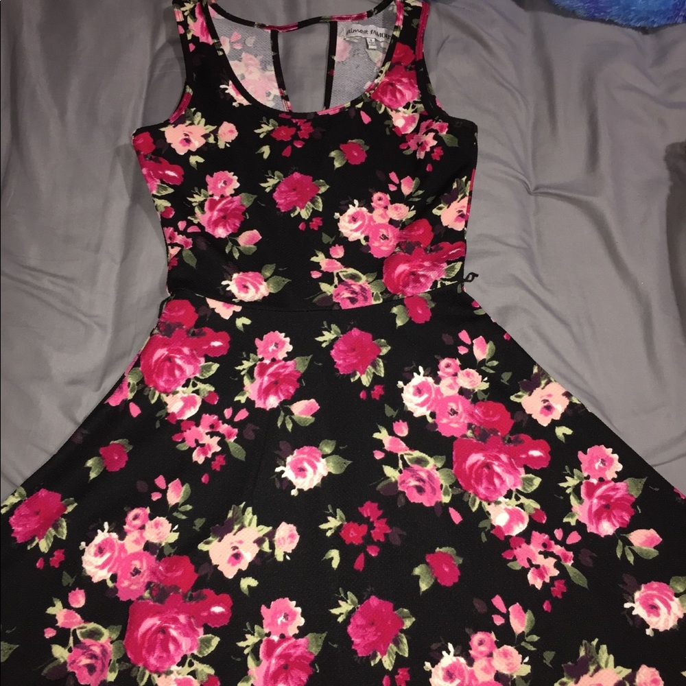 Short Black red and pink dress with roses